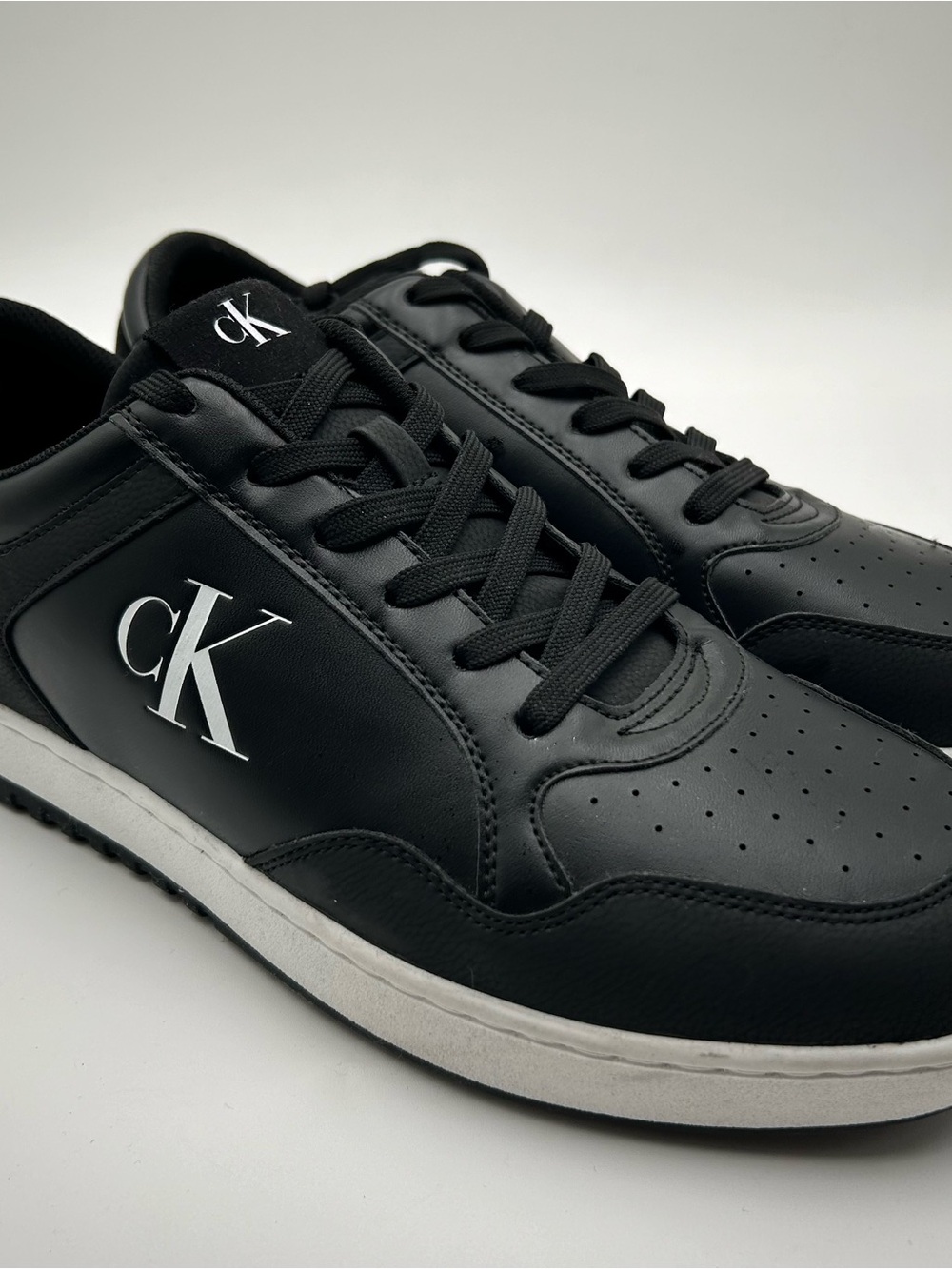 Calvin Klein Jeans Black Low-Top Sneakers